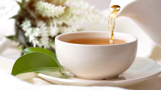 Explore the benefits of drinking white tea